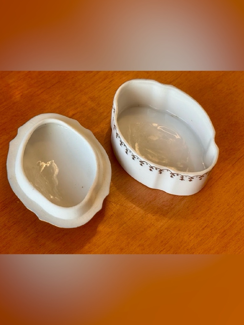 Vintage Porcelain 🚨BOGO 50% OFF - Floral Trinket Jewelry Box w Pink Rose Motif - Picture 4 of 4